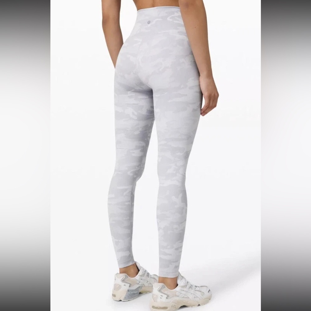 Lululemon leggings 25” Incognito Camo Jacquard Alpine white starlight sz 6